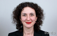 Гл.асистент д-р Мария Коцева-Тикова е икономист, работи в Институт за икономически изследвания към БАН.