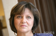 Дияна Тушева е парламентарен репортер в БГНЕС. Отразявала е работата на 40-то и 41-то НС .